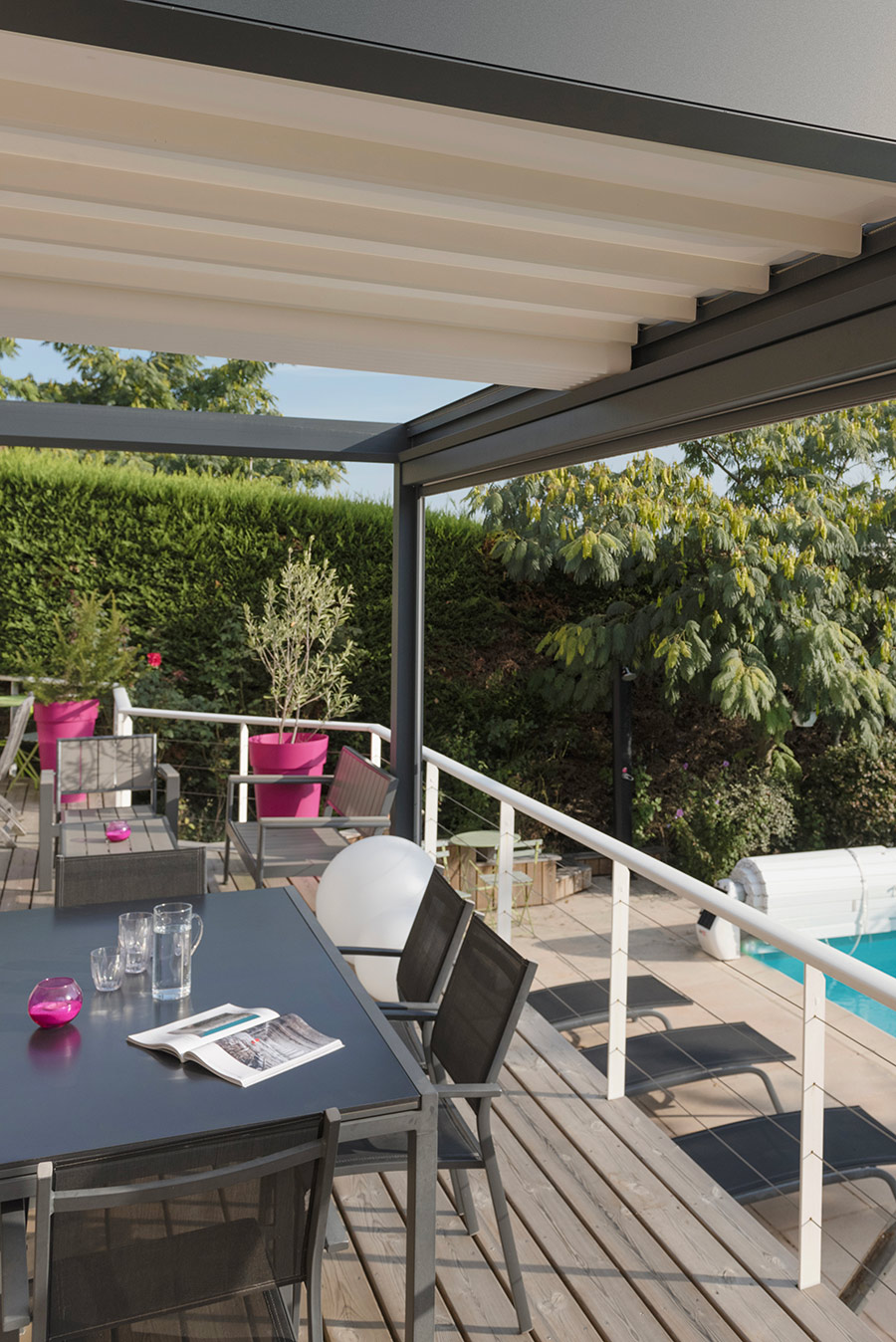 pergola toile retractable sur le coté